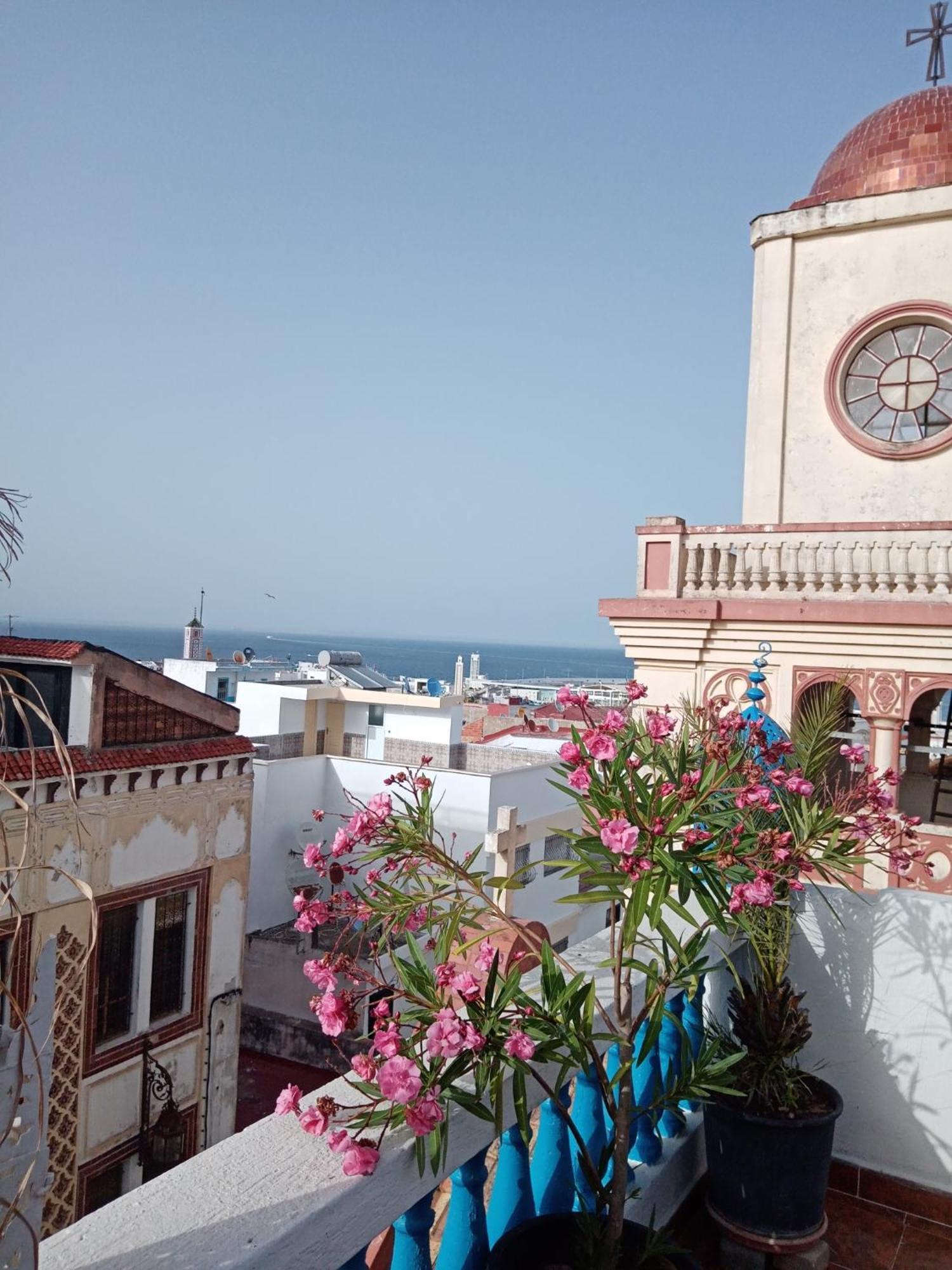Tangier Medina Roof Top Apartment With Ocean Views Bagian luar foto